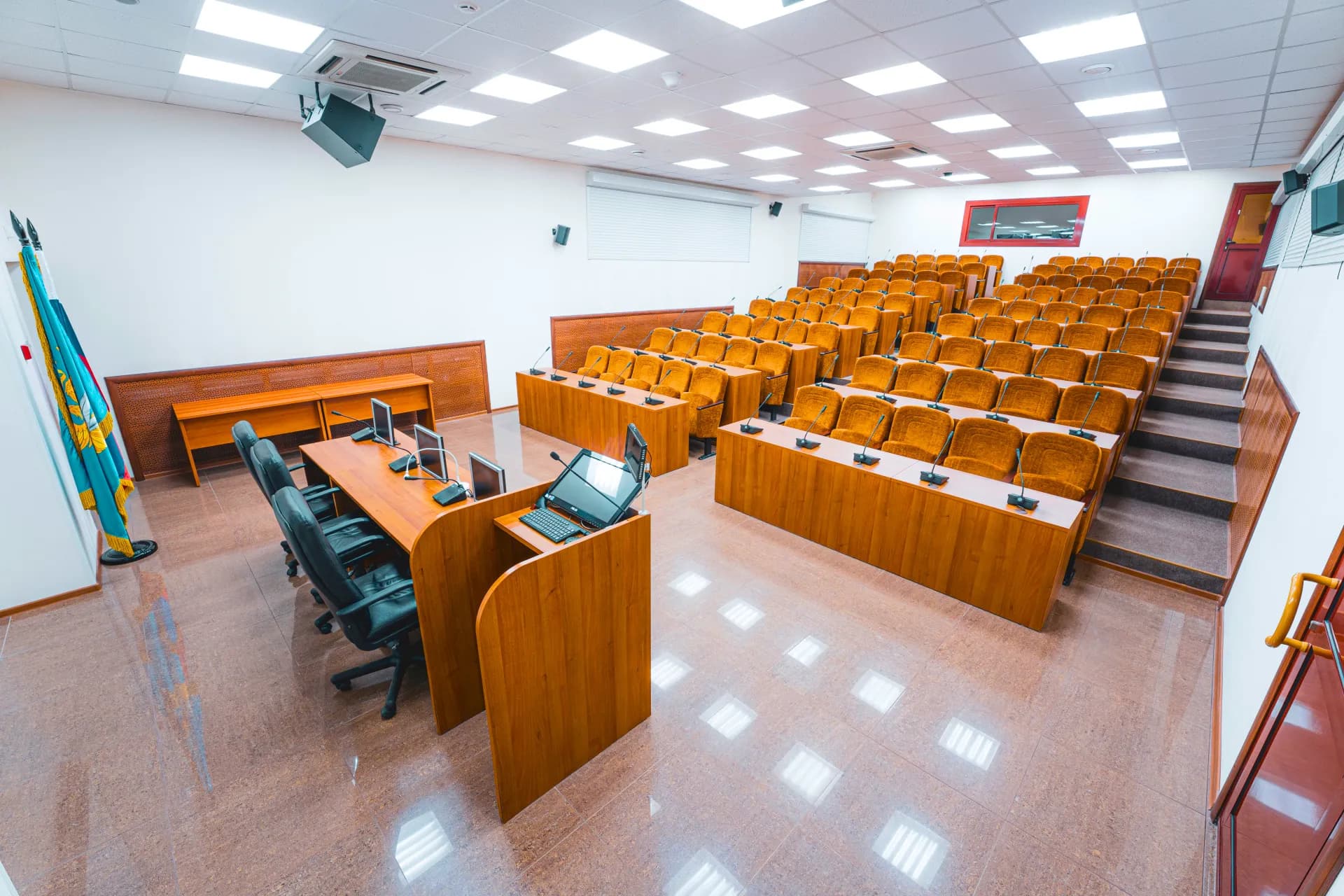 Зал учёного совета