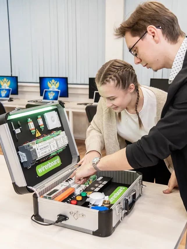 Специализированная учебно-научная лаборатория информационных технологий интернета вещей (IOT)